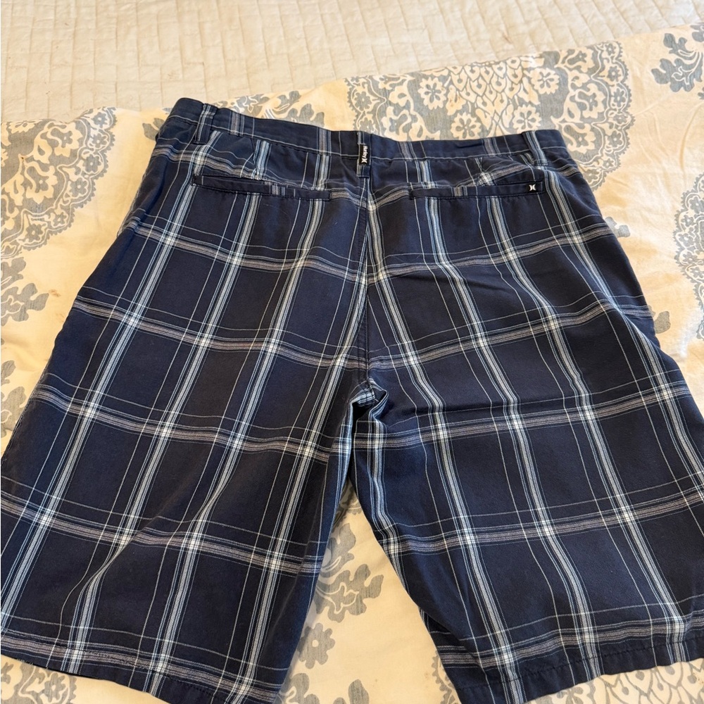 Hurley Men’s Plaid Shorts 33